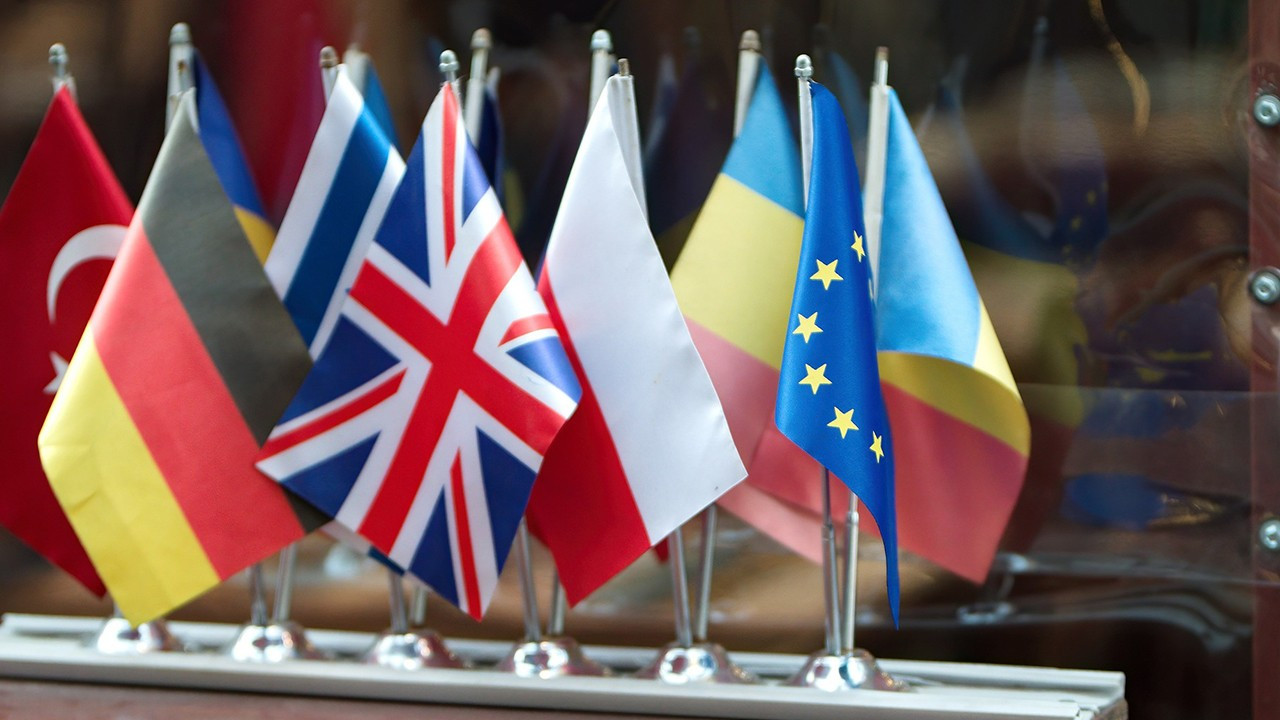 Եվրոպական քաղաքականության երեսն ու դիմակը